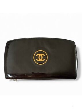 Chanel Black Patent Leather Large Zippy Wallet Clutch